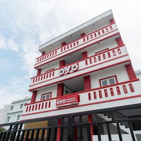 Oyo 447 Hutasimo Residence Medan Exterior foto